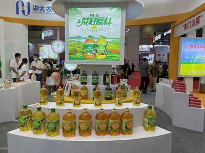 荊楚糧油中國行鄭州站獲市民贊譽 優(yōu)質(zhì)產(chǎn)品彰顯品牌實力